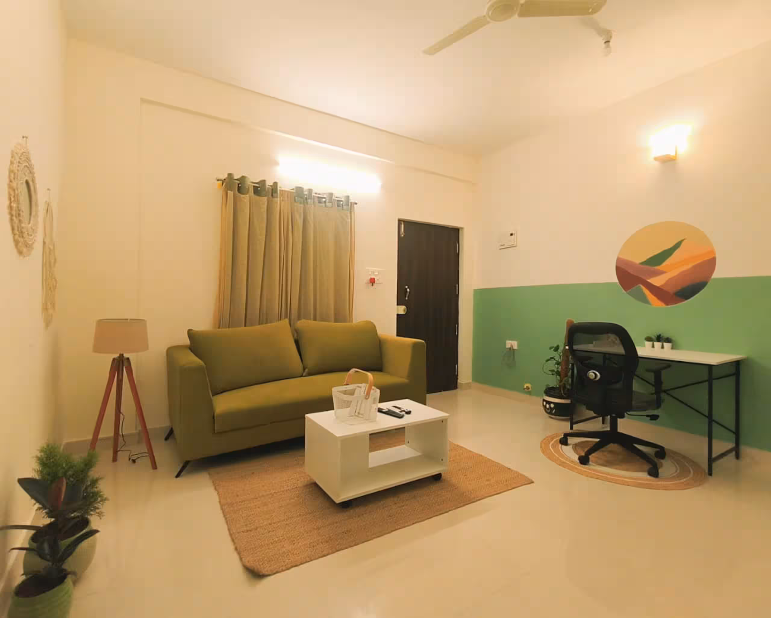 refined 2-bedroom apartment — photo 3